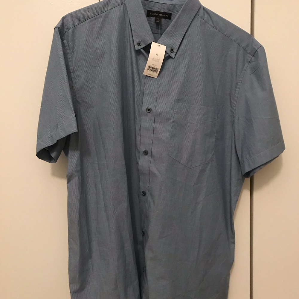 Brand new Banana Republic button up